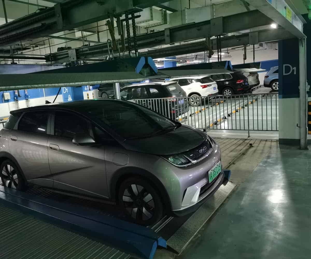 湖北三層升降機械車位