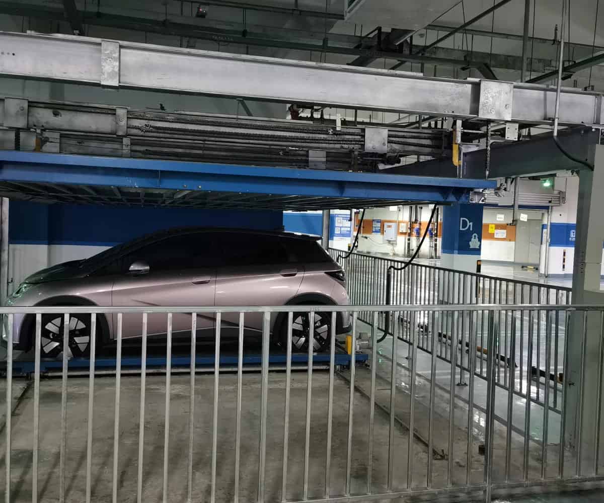 石渠四柱PSH升降橫移式立體停車設(shè)備